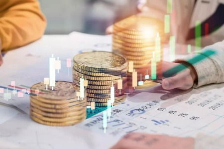中信半年賺過百億 機構(gòu)預計上市券商凈利近900億